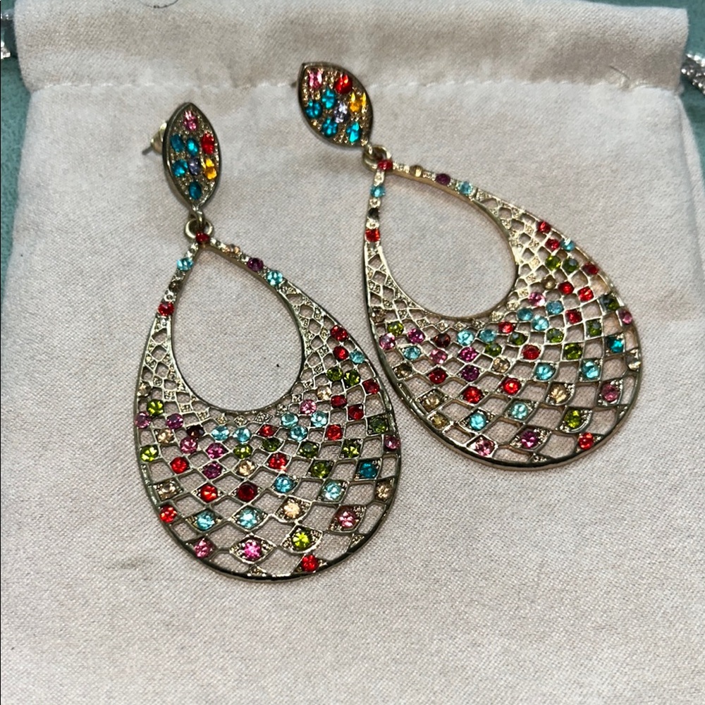Colorful Stunning teardrop Rhinestone Earrings!